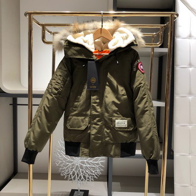 Canada Goose Coat(Women)-016
