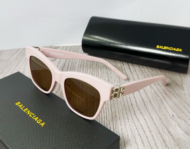 Balenciaga Sunglasses(AAAA)-424