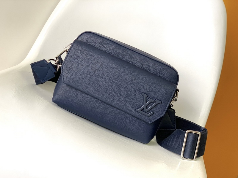 LV Handbags AAA(Men)-313
