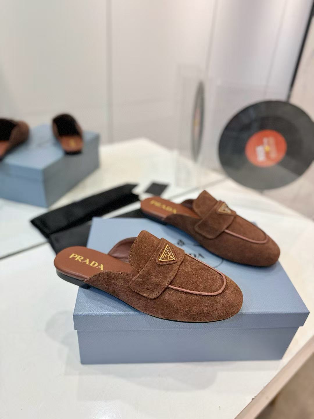 Prada Slippers Women(AAAA)-026