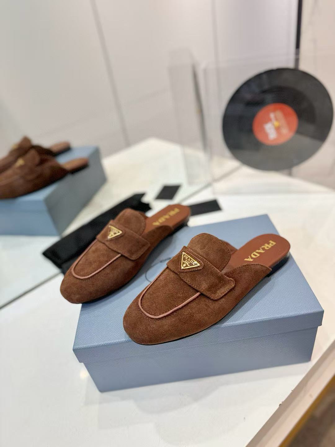 Prada Slippers Women(AAAA)-026