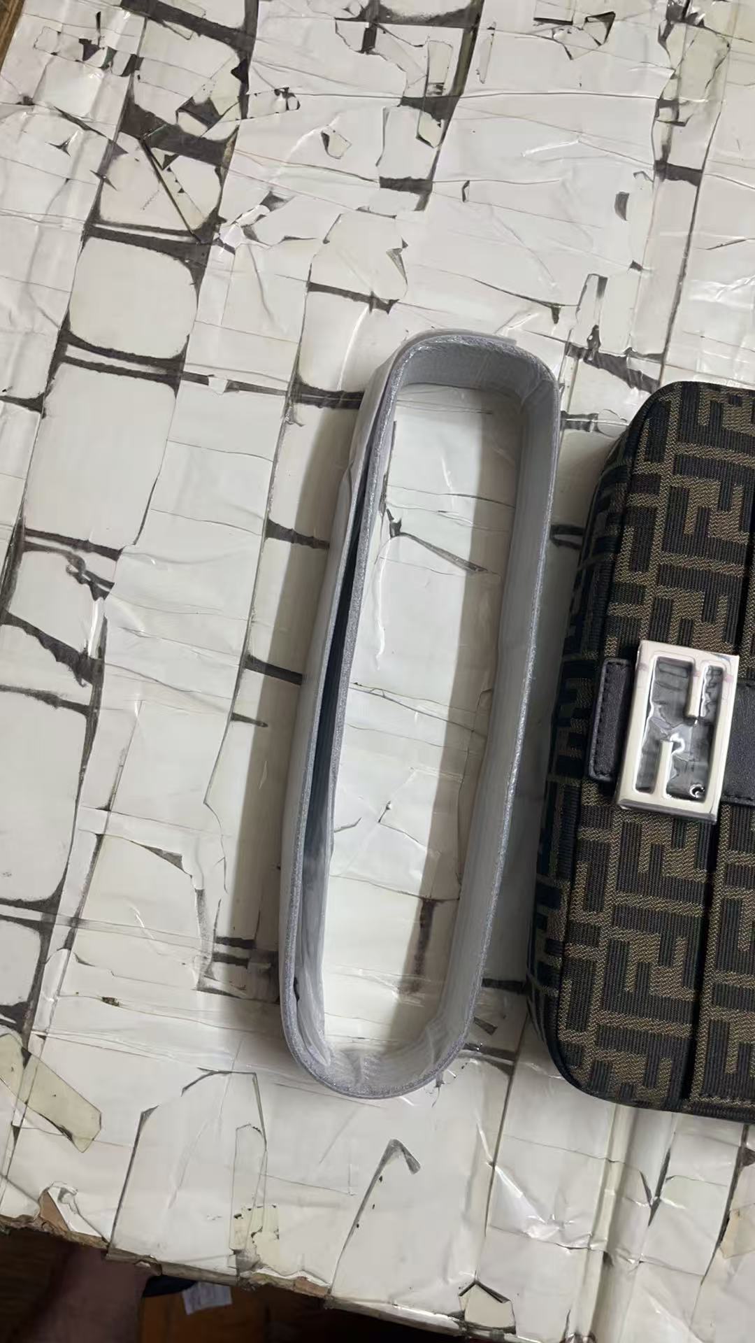 Fendi Handbags AAA(Women)-015