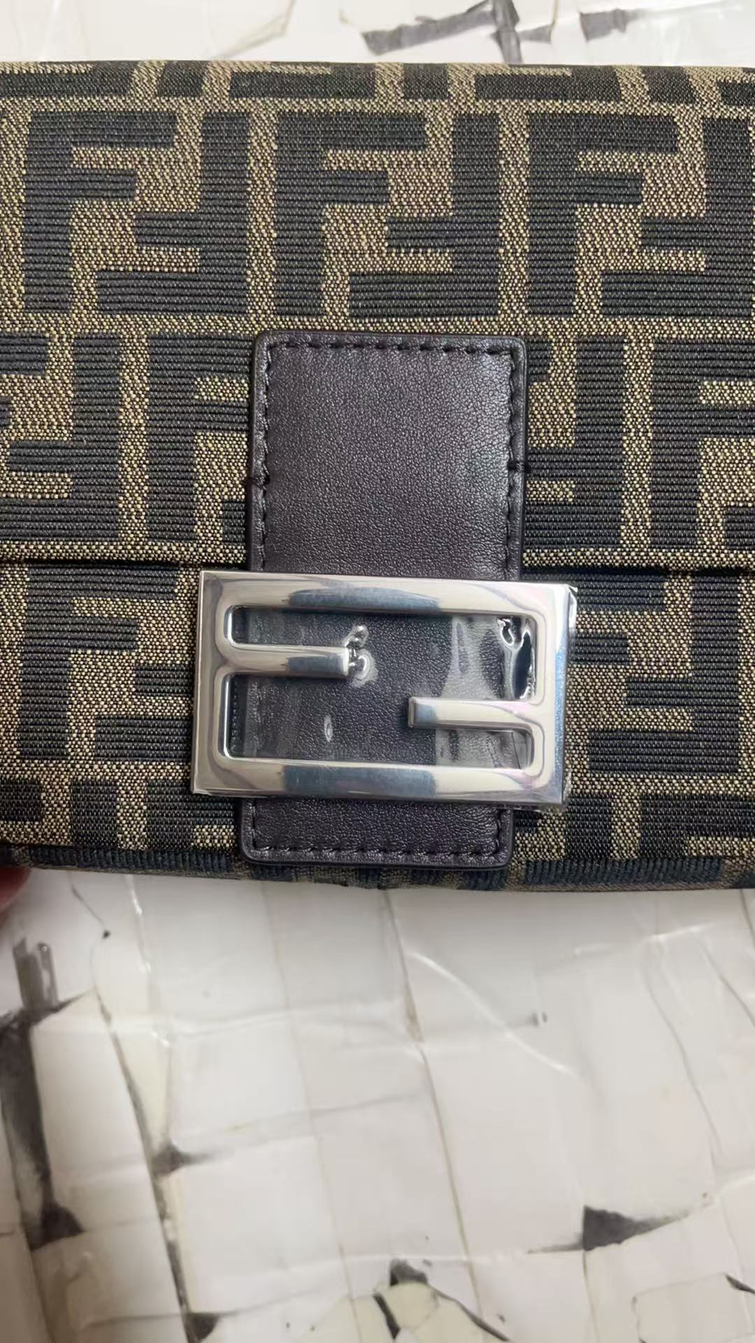 Fendi Handbags AAA(Women)-015