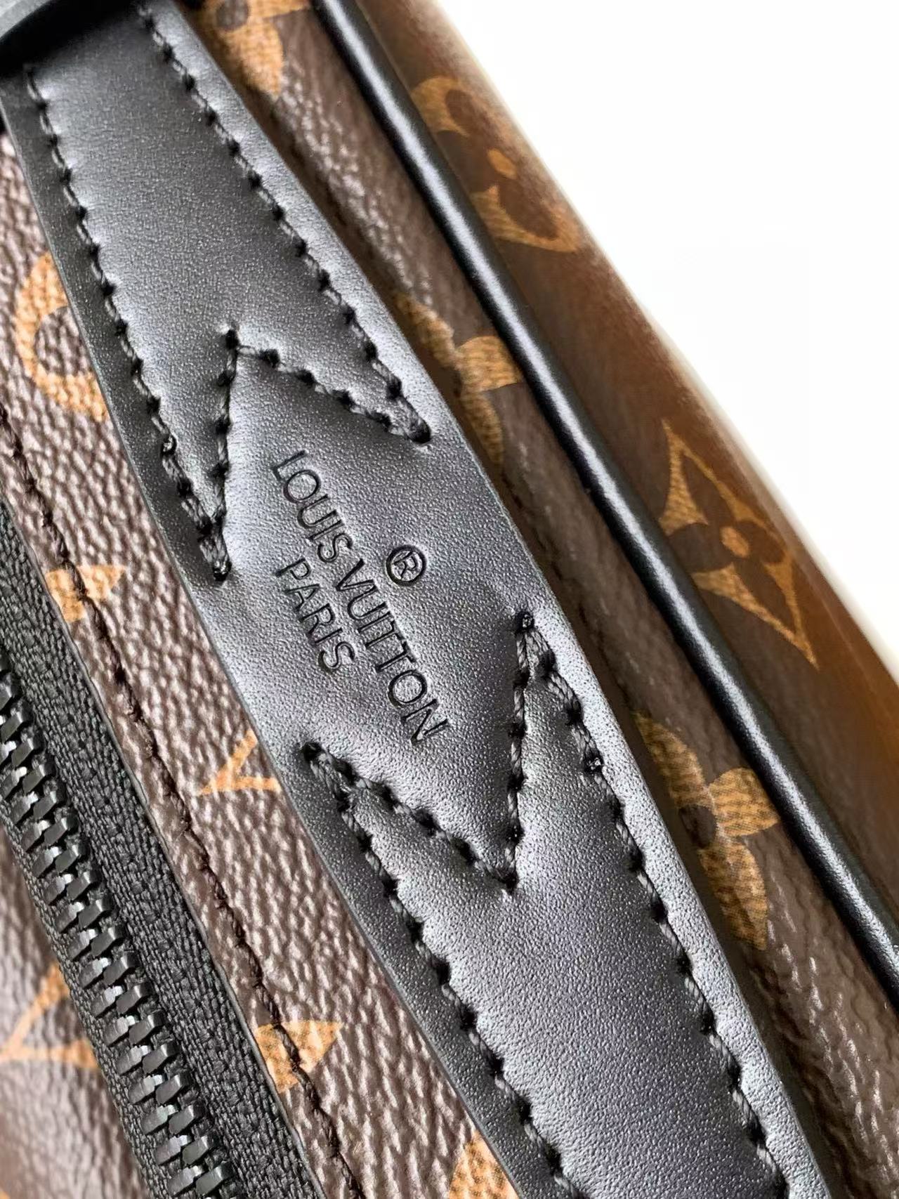 LV Handbags AAA(Men)-335