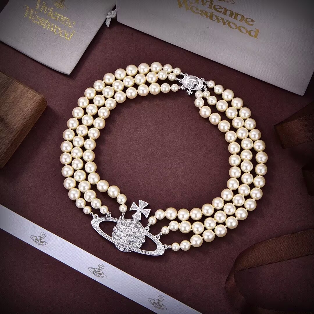 Vivienne Westwood Necklace -001