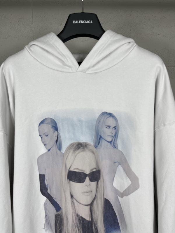 Balenciaga Hoody-116