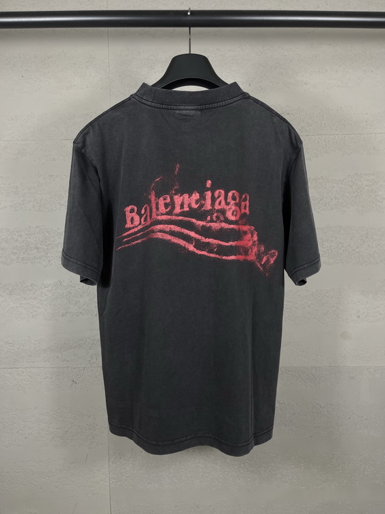 Balenciaga T-shirts(Women)-008