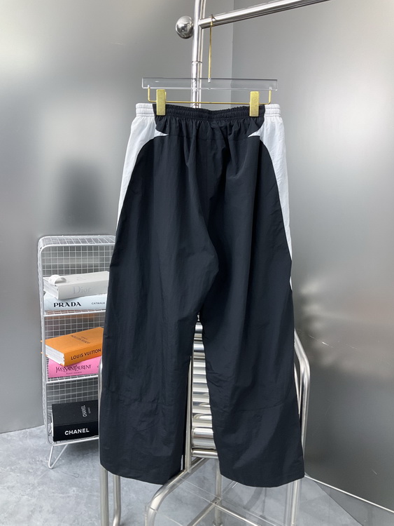 Balenciaga Pants-083