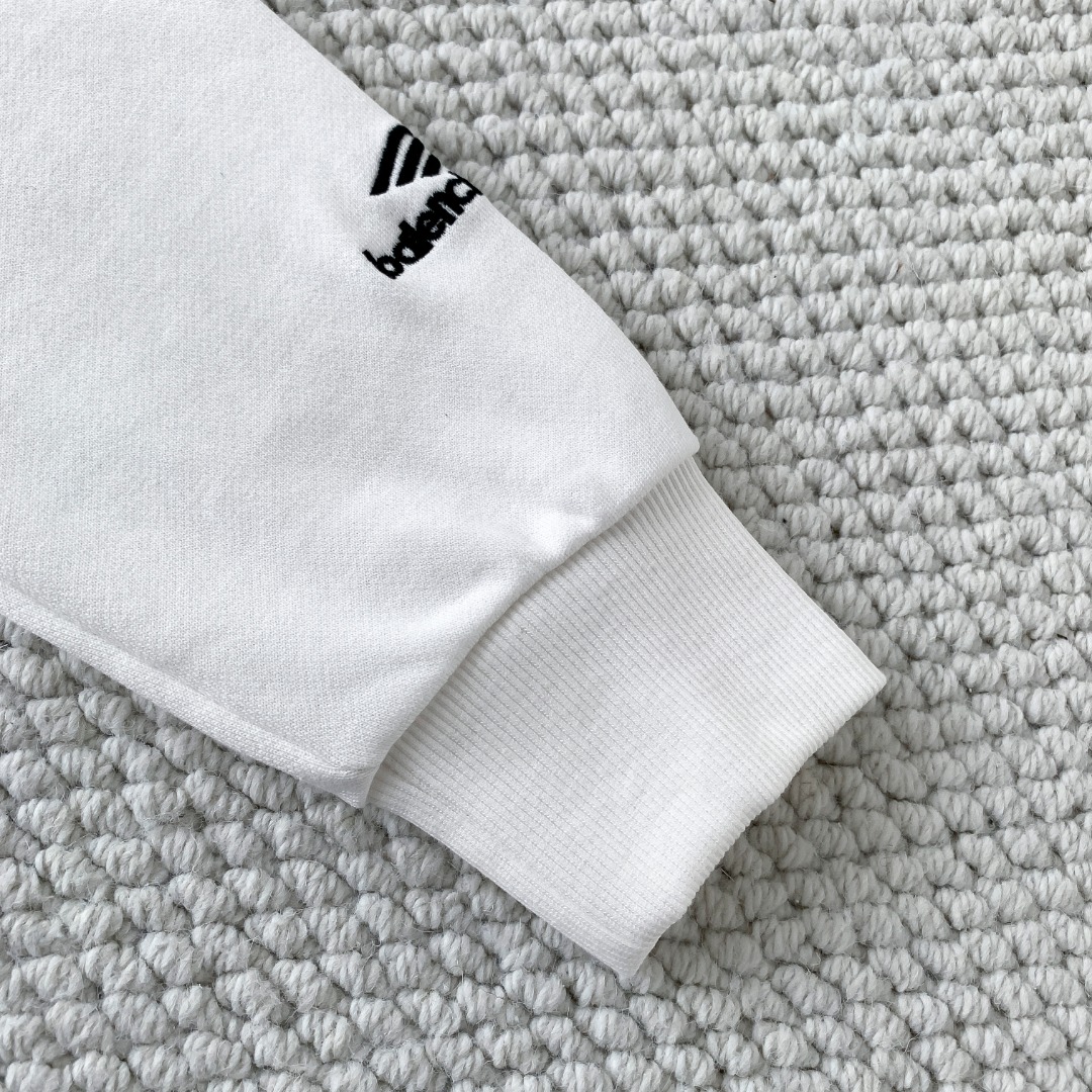 Balenciaga Hoody-208