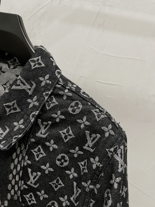 LV Jacket-066