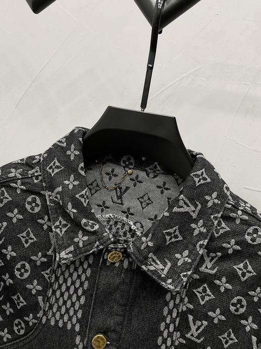 LV Jacket-066