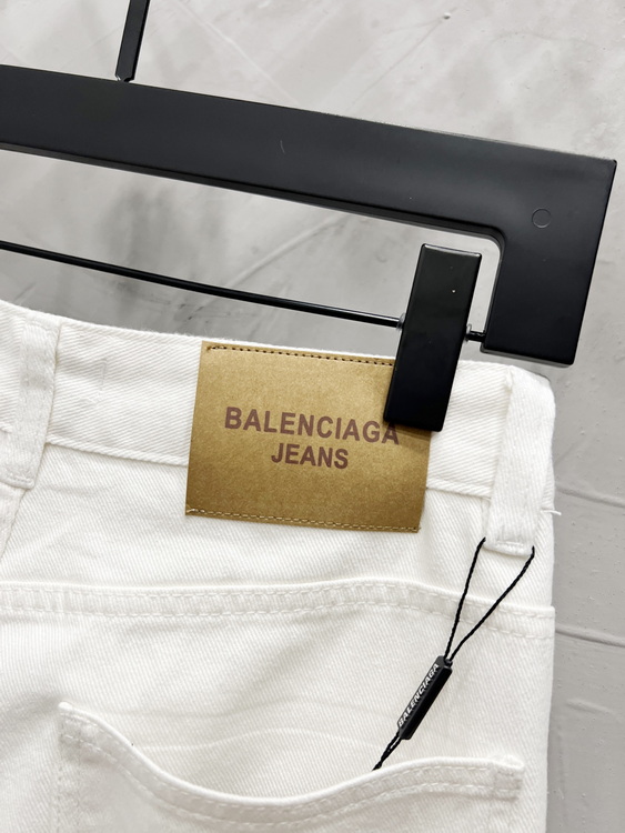 Balenciaga Jeans-005