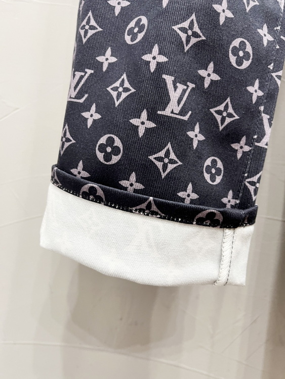 LV Jeans-051