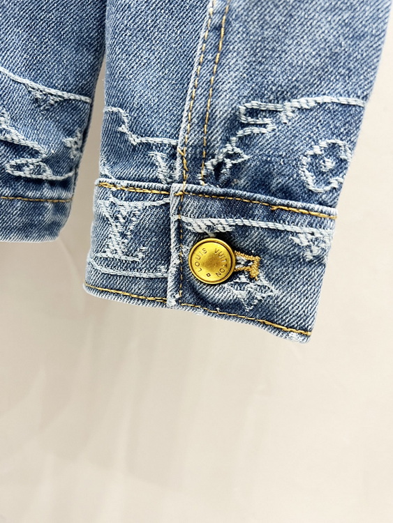 LV Jacket-128