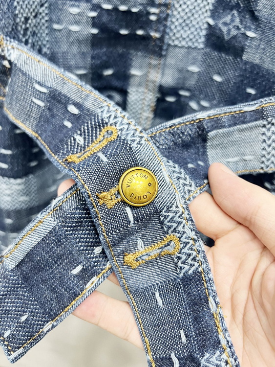 LV Jacket-129