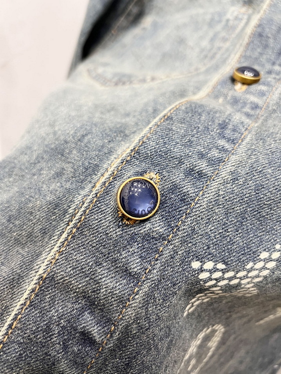 LV Jacket-131