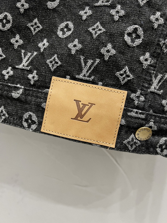 LV Jacket-133