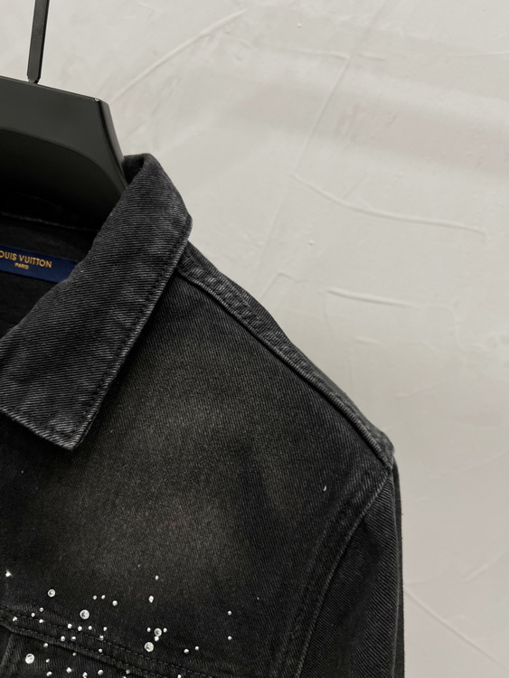 LV Jacket-139