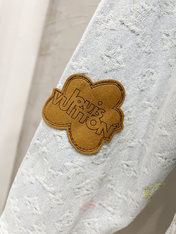 LV Jacket-141