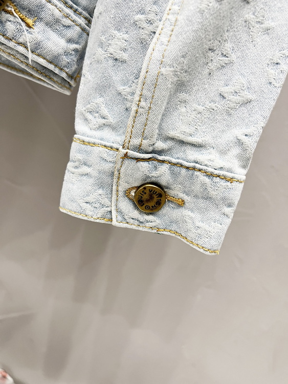 LV Jacket-141