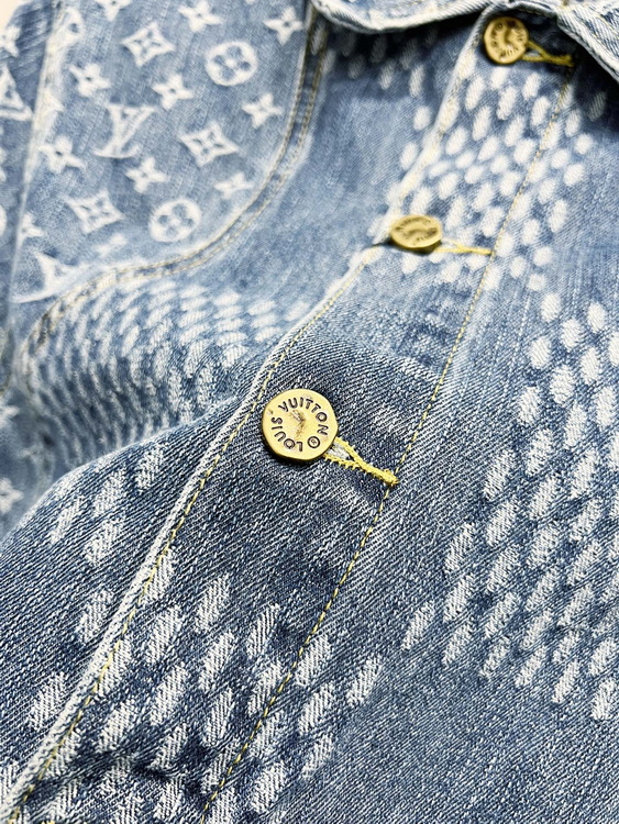 LV Jacket-142
