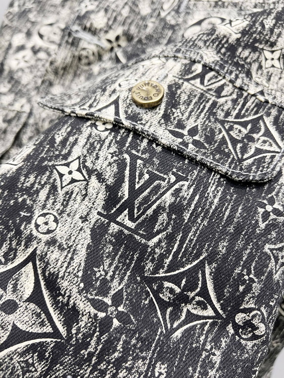LV Jacket-143
