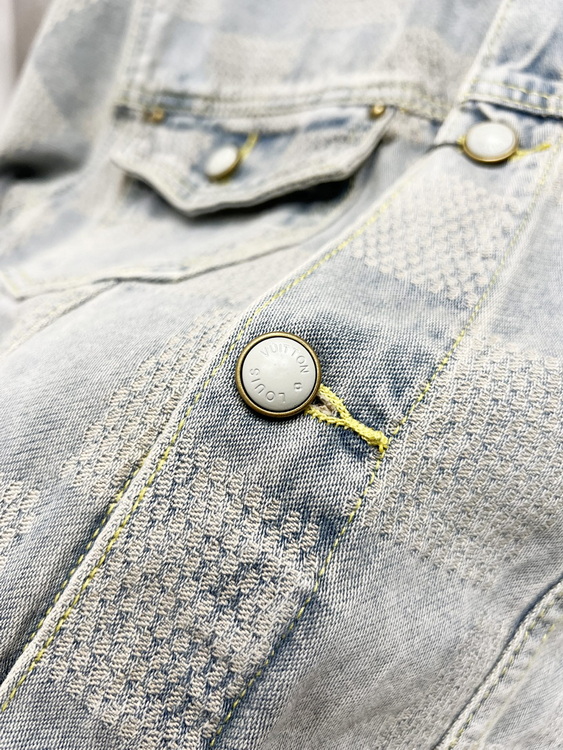 LV Jacket-148
