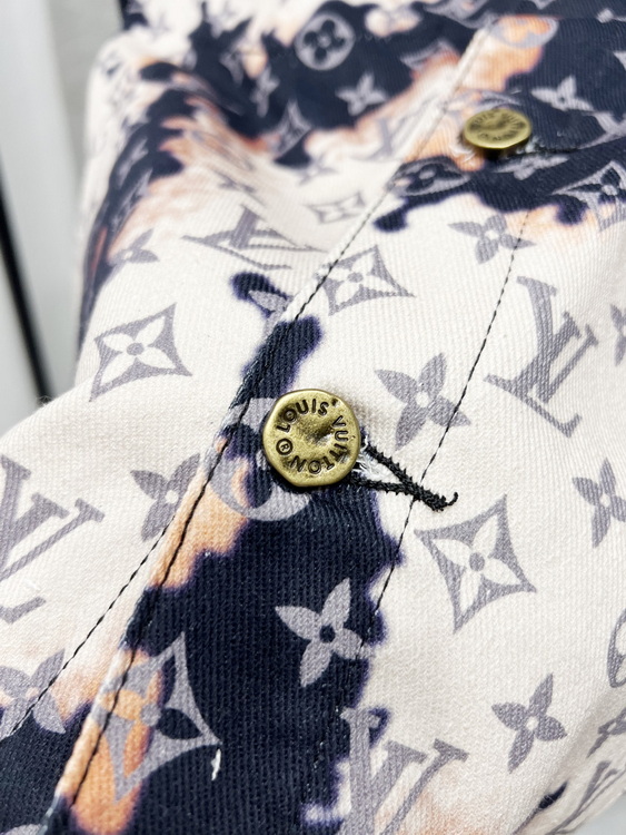 LV Jacket-149