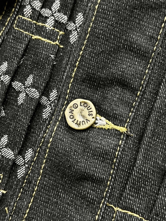 LV Jacket-153