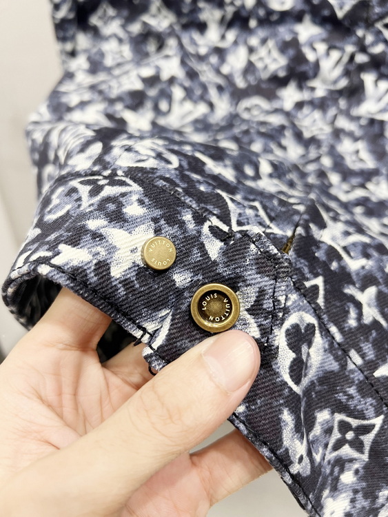 LV Jacket-156