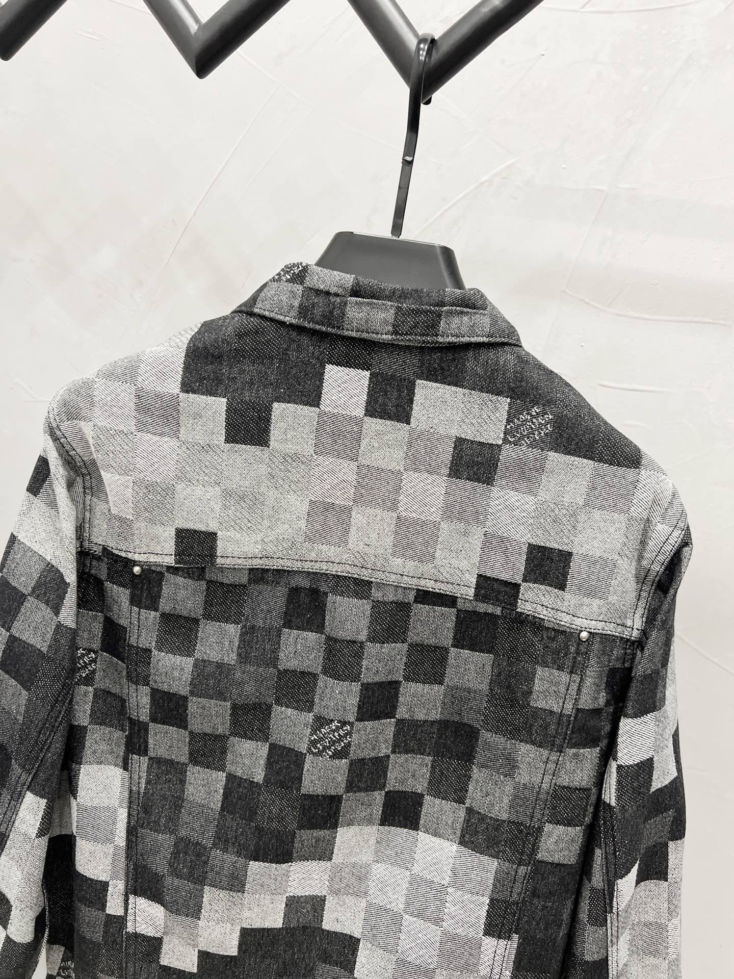 LV Jacket-157