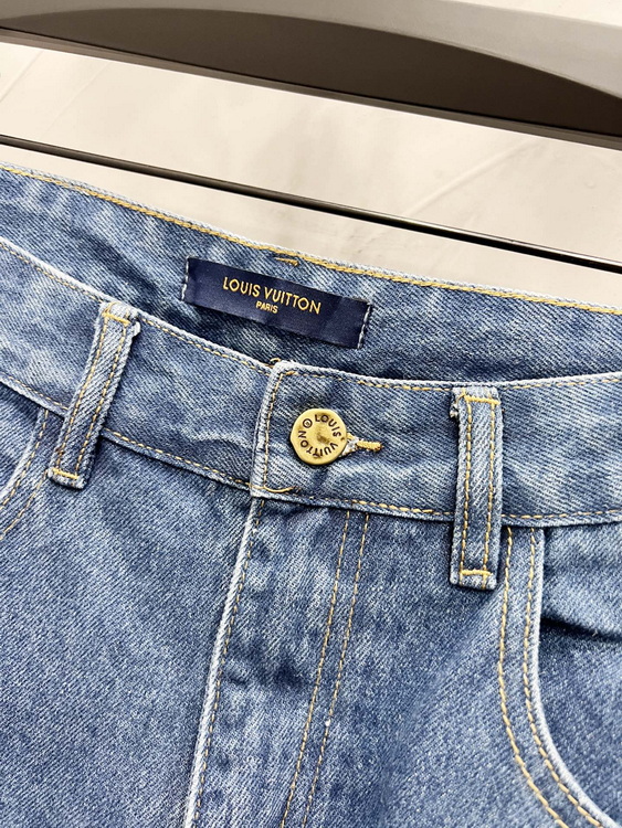 LV Jeans-095