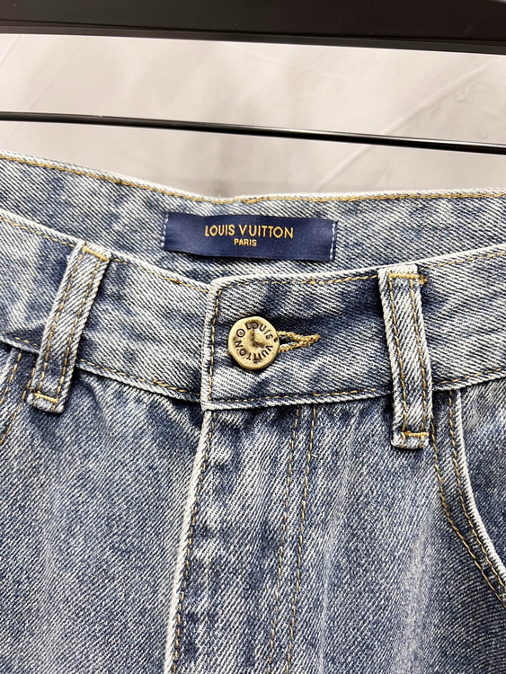 LV Jeans-121